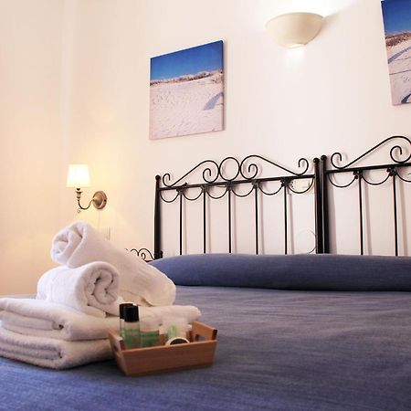 Hostal Alemania Es Pujols Exterior photo